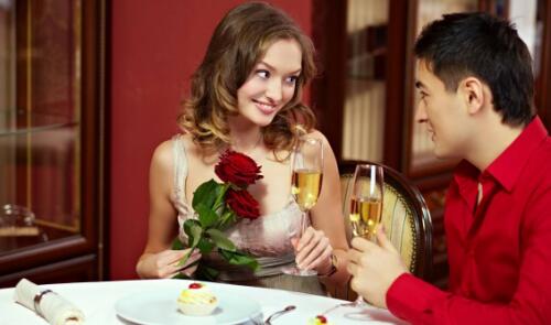 和女生第一次约会吃什么饭比较合适？